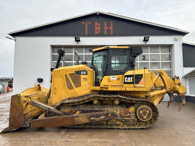 D 7 E | Netto: 159.500 €